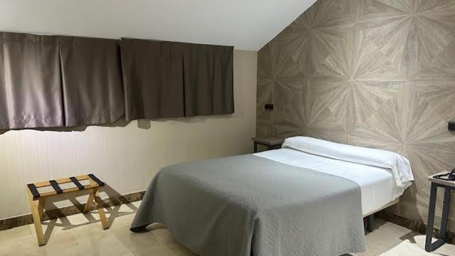 Hotel Ciudad De フエンラブラダ エクステリア 写真