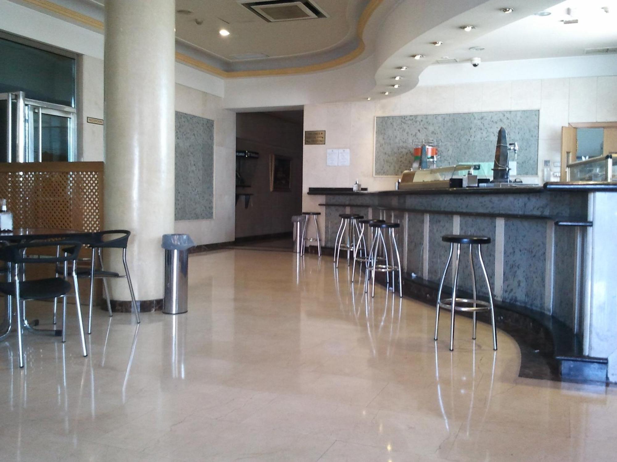 Hotel Ciudad De フエンラブラダ エクステリア 写真