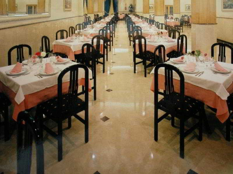 Hotel Ciudad De フエンラブラダ エクステリア 写真