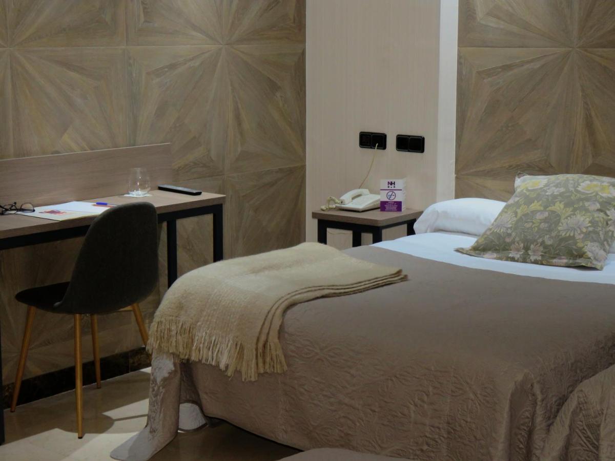 Hotel Ciudad De フエンラブラダ エクステリア 写真