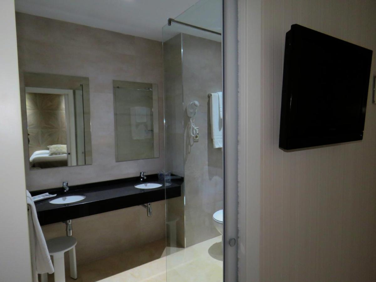 Hotel Ciudad De フエンラブラダ エクステリア 写真